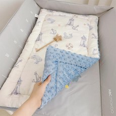 DFMEI 尿布臺墊子新生兒純棉棉墊護脊椎四季通用嬰兒牀小褥子護理臺睡墊, 1個, 40*80cm海豹小水手[輕氧紗＋豆豆絨]
