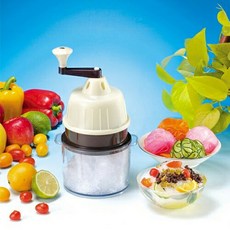 夏夏叫 派樂五合一果菜刨冰料理機 (刨冰機1 榨汁器1 製冰盒3 保鮮蓋3) 剉冰刨絲刨片榨汁雕花-刨衛生冰塊