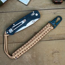 桃園出貨- 防丟傘繩扣戰術多功能戶外野營應急求生鑰匙工具個性腰掛繩, 深卡其「鷹嘴扣」, 1個