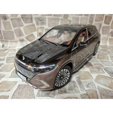 NZG Mercedes-Maybach EQS SUV 金銅/瑪瑙黑雙色 模型車, 1個