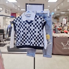 쁘띠앙팡 산본점 #봄가을초특가# 부드럽고 쫀쫀한 신축성으로 편하게 활동하기좋은 유닛앤디조끼에요^^ 바지에 스커트에 다양하게 활용하는 만능코디템 #공용#