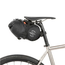 [RESTRAP] RACE SADDLE BAG 7L 空力座墊包 自行車坐墊包 坐墊包 巡揚單車, 1個