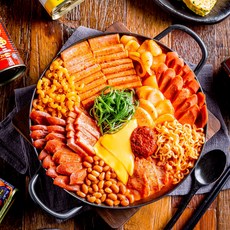 빨간음식연구소 햄폭격 부대찌개 밀키트, 530g, 1개