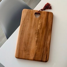 DecoDazzle 泰國手工相思木愛心實木砧板 切菜板 起司盤 擺盤 菜板 無化學砧板 原塊砧板, 1個