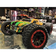 《世界通遙控模型》HNR H9901 1/8 大腳車, 1個