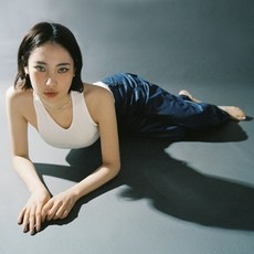 YOURA GAUSSIAN (EP), 1個