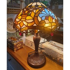 蒂芬妮風格彩繪玻璃檯燈，美式鄉村風臥室床頭燈，溫馨裝飾檯燈