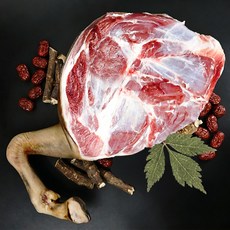 영월 약초먹은 국내산 흑염소고기 염소고기 앞다리 지육 (뼈+살+껍질) 1kg, 3개