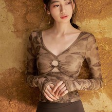 QUEEN YOGA瑜伽長袖罩衫外搭，透氣舒適，簡約時尚，無胸墊款