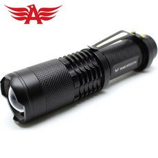 어택존 New 줌 와트 Q3 LED 후레쉬 손전등 낚시 등산 레저, 검정, 1개