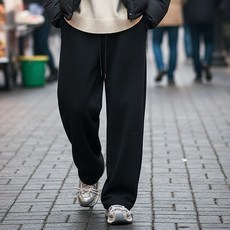 스토리원 WM-FWBT050 남녀공용 레더라벨 일반/기모/양털 와이드 트레이닝 팬츠