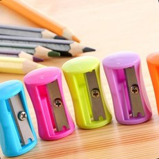 미니 휴대용 수동 연필깎이 펜슬 샤프너 책상 사무용 학용품 휴대 보관, 1개, 상세페이지 참조
