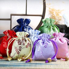 감사한분께 새해 선물 고급 매화 무늬 복주머니 황금색 8X10cm 직원 직장 가족 친척 단체 명절 인사