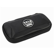 튼튼한 카본 패턴을 응용한 고급스런 질감의 블랙 하드 파우치