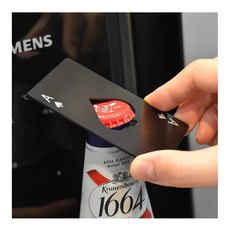 포커모양 병따개 초소형 트럼프 포커 모양 병따개 성년식 선물로 사용할 수 있습니다 스페이드 에이스 스테인리스 맥주병따개 지갑 주머니 휴대용 한손 간편 오프너, 1개, 검정색