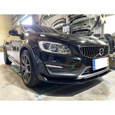 VOLVO V60 CC 適用 前下巴 鋼琴烤漆黑 PP材質 直上, 1個