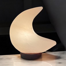 白玉月亮造型鹽燈 18x20公分 柔和光芒營造寧靜氛圍