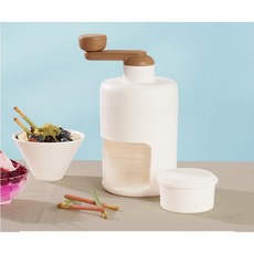 手搖刨冰機 製冰機 挫冰機 剉冰機 碎冰機 雪花冰機 手動刨冰機 冰沙機 製冰盒, 1個