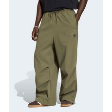 아디다스 ADIDAS 파라슈트 팬츠 - 올리브스트라타 / KR4586 421686
