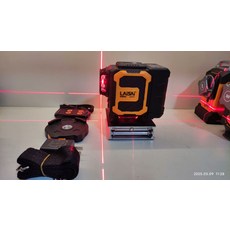 LSG6710 綠光 紅光 12線 水平儀, 1個