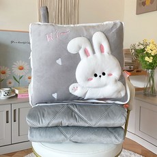 多功能抱枕 可愛抱枕 抱枕毛毯被子二閤一冬季折疊抱枕被子兩用加厚大號靠枕辦公室汽車內午睡枕被珊瑚絨毯, 立體灰灰色有錢兔