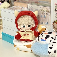 名創優品 【哇嗚哇嗚】牛角衛衣10cm娃衣便15cm棉花娃娃衣服玩偶diy生日禮物交換禮40釐米娃衣明星娃娃衣服坐姿娃衣, 10CM牛角衛衣（紅色）沒有娃娃, 1個