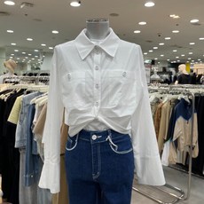 꼬임 포인트 크롭 블라우스 EQ3WB263DG 608243