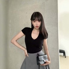 2026 V넥 니트 반팔 티 섹시 & 슬림핏 여름 티셔츠