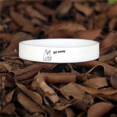 限時下殺 潮牌硅膠手環勵志籃球同款健身運動男女學生情侶夜光腕帶飾品手鍊, 駝色 白色, 1個