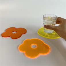 인테리어 아크릴 컵 받침 코스터 투명 컵 받침 라운드 홈카페