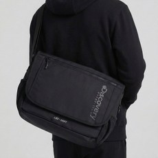 디스커버리 어반 라이트 메신저백 남자 크로스백 가방