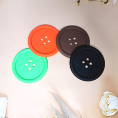 창스마켓 단추모양 실리콘 원형 티코스터 3+1개 1세트 카페 찻잔 컵받침, 검은색