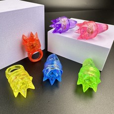 兒童發光戒指玩具：TPR軟膠LED草莓閃光星星戒指燈，派對小禮品首選, 透明軟膠戒指-皇冠