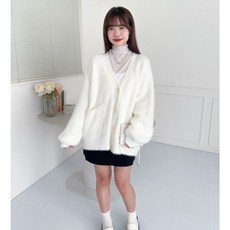 Little SiS. #3443 厚磅絨絨雲朵感針針織外套 4色可選