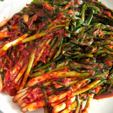 [일일한정] 집앞산지 김치 장인 국내산 전라도 여수 파김치, 1박스, 2kg