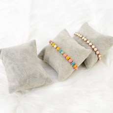 다용도 쿠션 보관 시계진열대