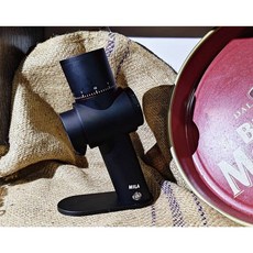 平安 MILA黑旋風電動磨豆機(贈送咖啡豆一磅) ML-MSG48 六芯鍍鈦錐刀 鋁合金磨豆機, 1個, 黑色, 豆槽約25克；粉杯約40克