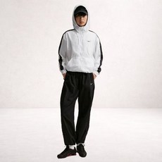 나이키 바람막이 여성 운동복 클래식 우븐 루즈 루즈핏 오버핏 UV 자외선 차단 프로텍션 후