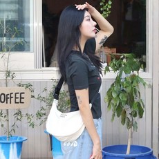 마스마룰즈 MASMARULEZ mini ver. Halfmoon cross bag_Butter cream 3392038 175113, 선택안함