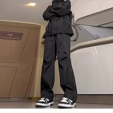 【氣質穿搭】臺灣發貨戶外登山機能防水衝鋒褲美式潮牌爆款休閒褲男直筒修身闊腿衝鋒褲