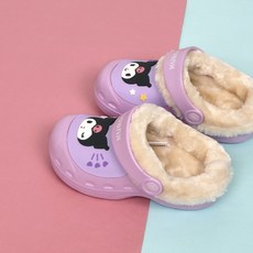 쿠로미 레나 방한샌들