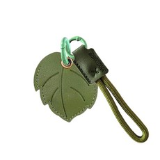 BORKUANA 에어태그와 호환되는 가죽 키체인 홀더 케이스 키링과 랜야드가 있는 귀여운 보호 커버 지갑 열쇠 가방 반려동물용 긁힘 방지 파인더 GPS 트래커 케이스(블, 나뭇잎