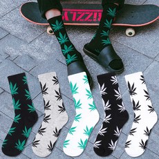 壹灣出貨 楓葉襪子 男女款 ins潮流長筒襪 韓版棉質高筒 網紅運動情侶籃球襪, 楓葉黑綠-3雙/,均碼34-43, 1個