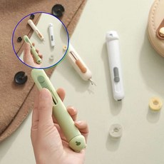 쌍문상회 지금 필요한 실꿰기 바느질 수예실 수예용커터 도구 실끼우기 실제거 바느질용품 라벨제거제 올인원 바늘수납케이스 바느질부자재 수선용품 실끼우는기계 바느질소품 31872EA, 그레이 (바늘2개포함)