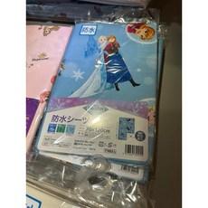 西松屋隔尿墊幼稚園芝麻街透氣純棉夏季床墊保潔墊 午睡墊 床墊 嬰兒床墊 米奇米妮 防水, 1個, 艾莎（薄款）70×120cm有包裝