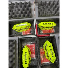 Brembo 1098 M4 輻射卡鉗 100mm 螢光黑字 附原廠來令片 義大利製, 1個, 左側卡鉗(料號120988583)