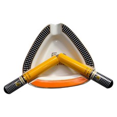 50주년 코히바 트라이앵글 시가 재떨이 Ceramic 3 시가 Ashtray, 1개, 랜덤