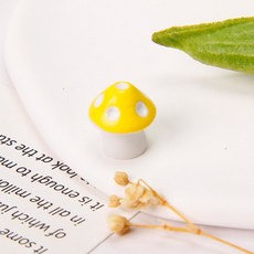 微景觀造景小香菇模型配件，迷你可愛蘑菇裝飾，DIY盆栽裝飾材料, 黃色, 1個