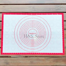 TRIARROW 烘焙矽膠墊 蛋糕麵粉揉麵墊 耐高溫不沾黏, 1個