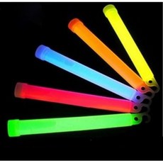 發光派對屋(西門中華店) 6吋螢光棒，派對螢光棒，演唱會螢光棒，安全螢光棒，持久發光螢光棒, 綠, 1個
